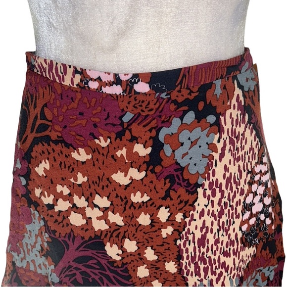 Boden Abstract Floral Print Layered Tiered A-Line Mini Skirt - 12 - Picture 2 of 13